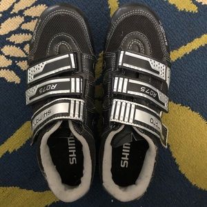 Shimano R075 cycle/spin shoes with SPD clip